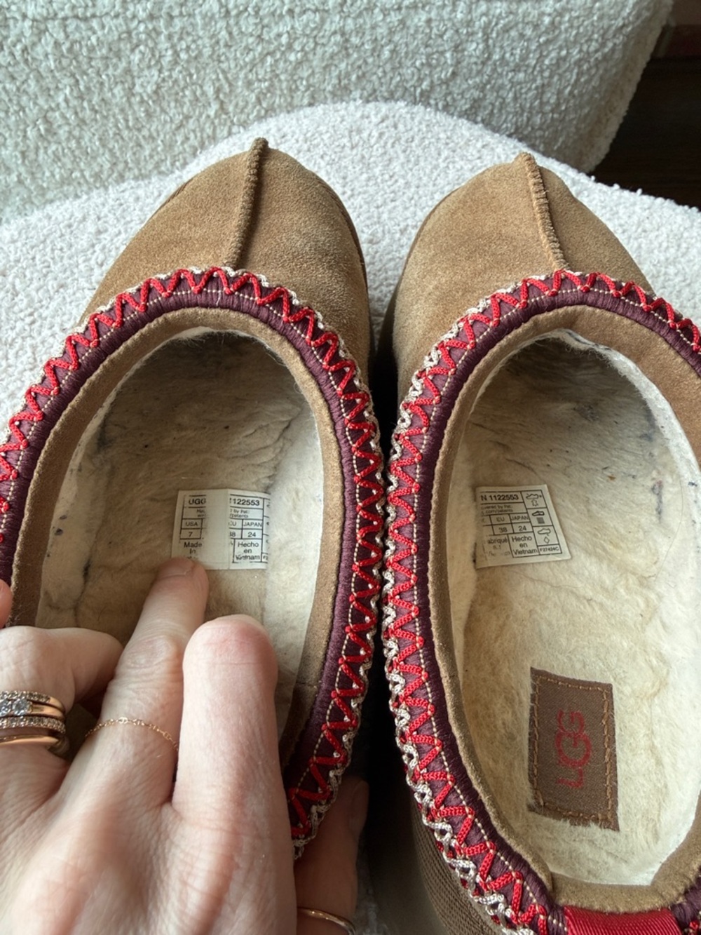 UGG Tazz II Chestnut Size 7 EUC - Picture 16 of 17